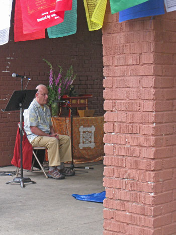 Lama Michael Conklin, giving the keynote talk at the 2009 Portland Buddhist Festival in the Park.